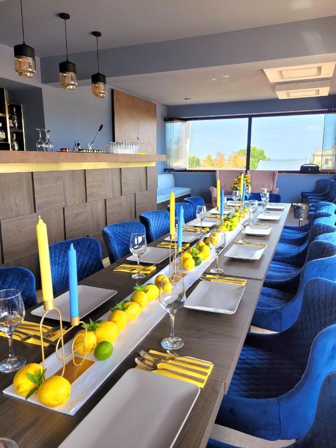 Helios Hotel Сулина Екстериор снимка